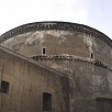 Foto: Particolare Esterno della Rotonda - Pantheon  (Roma) - 10
